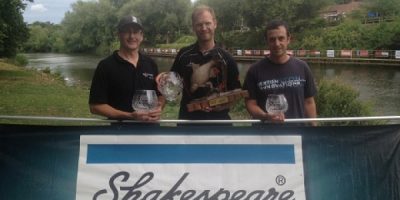 Rob Wootton wins 2013 Shakespeare Trophy.jpg